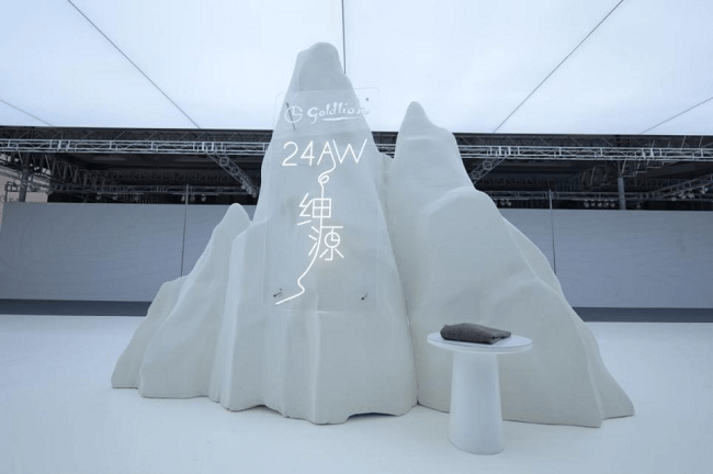 见证东方绅士型格，开云kaiyun官方入口发布2024年秋冬新品