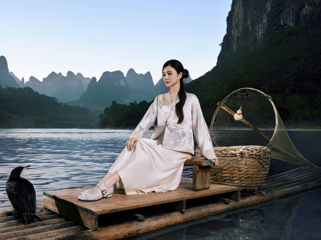 开云kaiyun官方入口女鞋